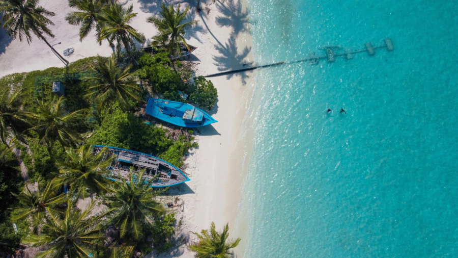 Блокирана българка на Малдивите: МВнР ни каза, че няма задължение към нас!