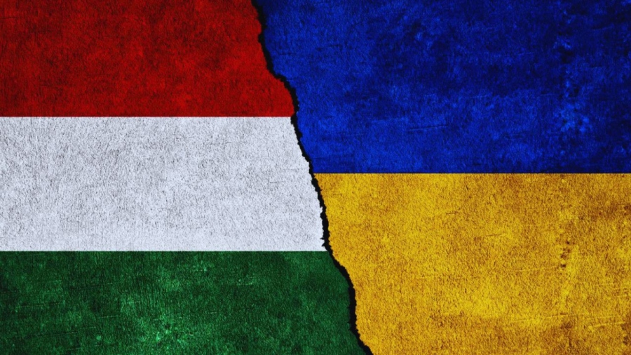 Украйна: Унгария взе за заложници служители на „Ощадбанк“ и открадна милиони!