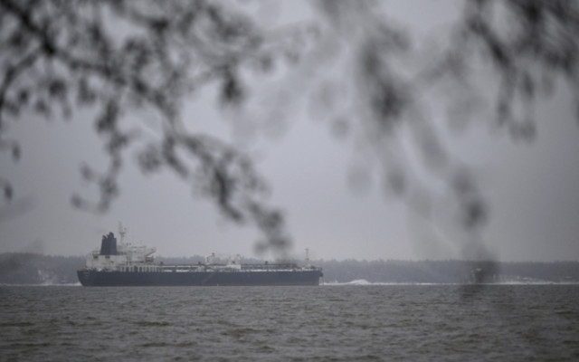 Кораб, плаващ под гръцки флаг, е ударен в Черно море край Новоросийск