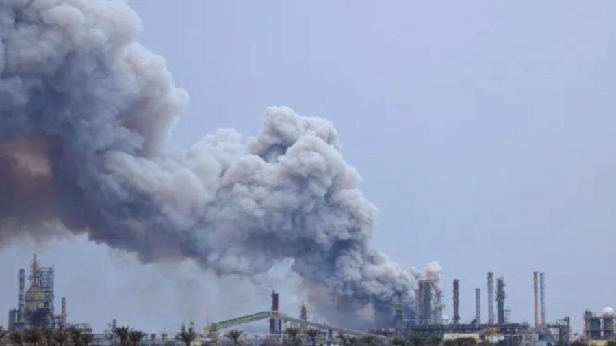 САЩ и Израел навлизат в третата седмица на войната с Иран, всички гледат към Ормуз