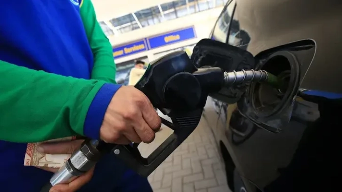 Румъния обявява петролна криза