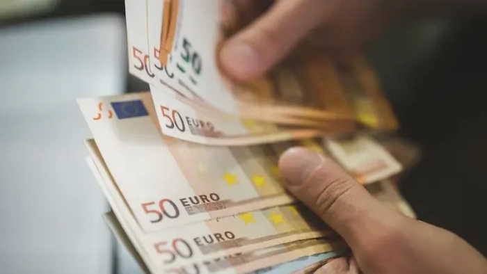 Гърция отпуска 300 милиона евро за по-евтино гориво