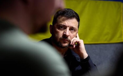 Зеленски взима... 675 евро заплата