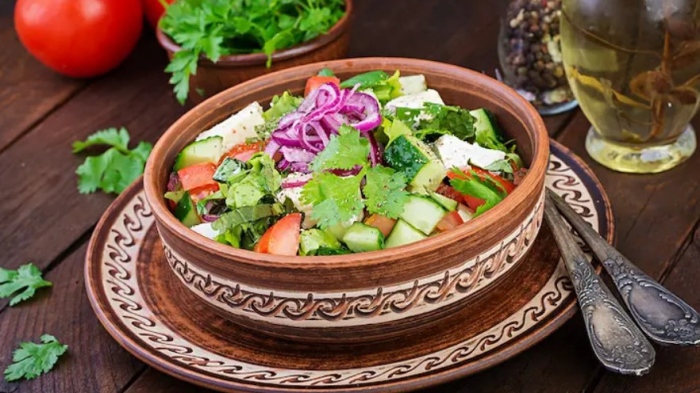 Една шопска салата струва колкото килограм месо