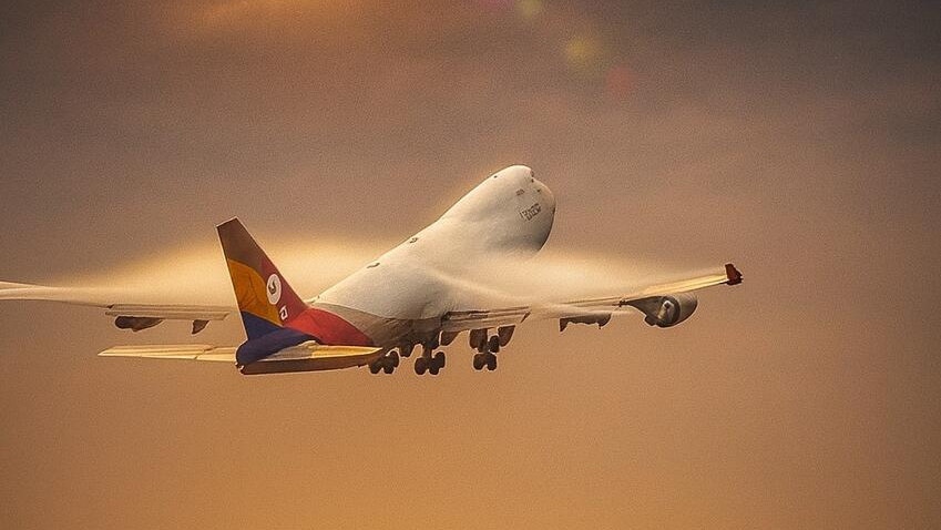 По-малко полети и по-високи цени? Европа зажадня за самолетно гориво заради войната в Иран