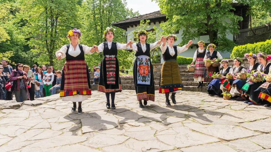 Голям църковен празник иде утре, 4 април, спазват се редица традиции и обичаи