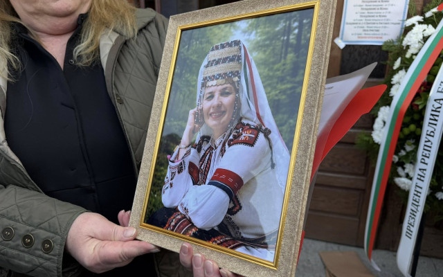 България се прости с Гласа на Странджа - Янка Рупкина (ВИДЕО, СНИМКИ)