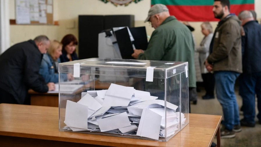 Резултатът при обработени 91,68% протоколи на ЦИК: ПБ - 44,69%, ГЕРБ-СДС излезе втори