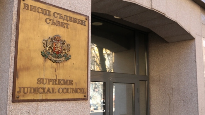 Кои са мъжете, заемали поста на обвинител №1