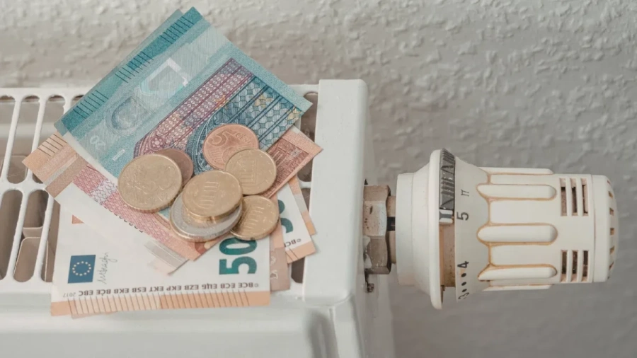 При еднаква температура в дома: По-високи сметки за парно през тази година