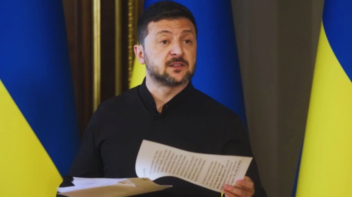 Нов сигнал от Украйна: Обществената подкрепата за Зеленски започва да се колебае