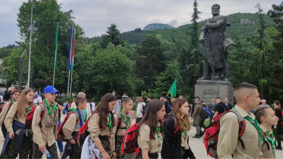 По стъпките на Ботевата чета: Над 1700 души тръгнаха за похода Козлодуй- Околчица