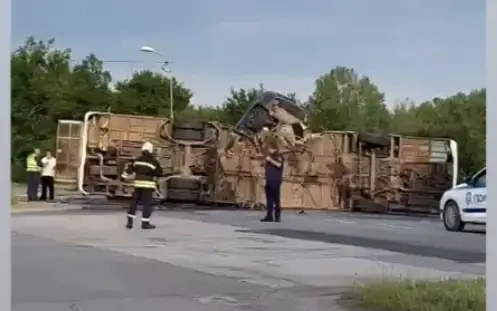 Двама от загиналите в катастрофата с автобус в София са чужденци