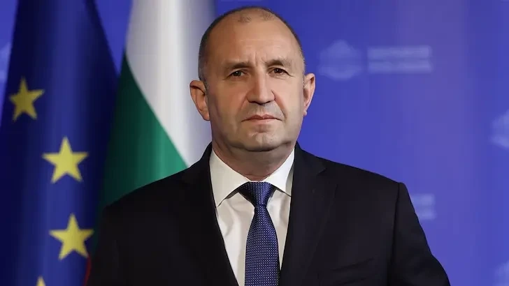 „Маркет Линкс“: Румен Радев губи рейтинг