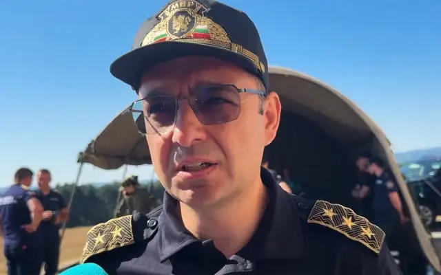 Пожарът на АМ "Тракия" е овладян, но не и локализиран
