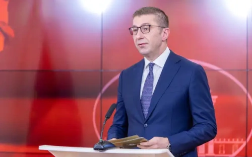 Мицкоски обяви как ще влезе в ЕС без да признае българите