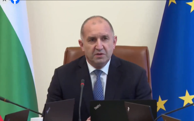 Румен Радев: Два са корабите, ударени от дронове