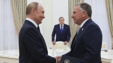 Пратеник на Тръмп е на среща с Путин в Санкт Петербург